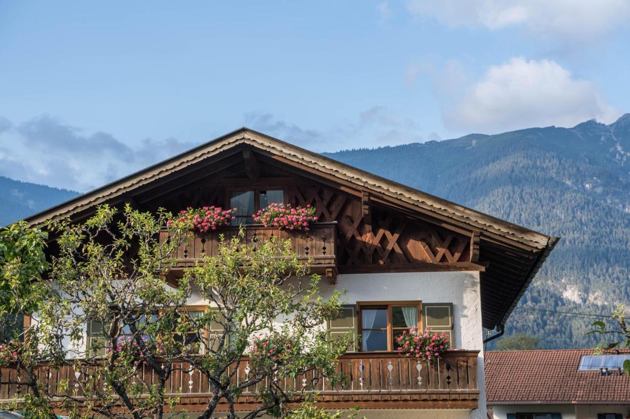 Ferienwohnung Gipfelblick Грайнау Екстериор снимка